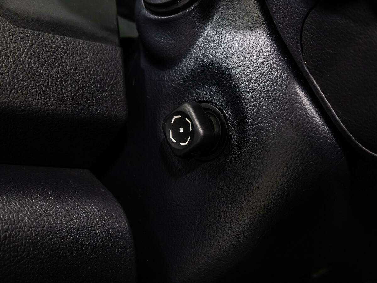 Toyota Camry с пробегом — 2013 год. Фото: #17