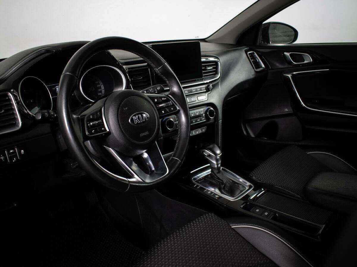 Kia Ceed с пробегом — 2018 год. Фото: #12