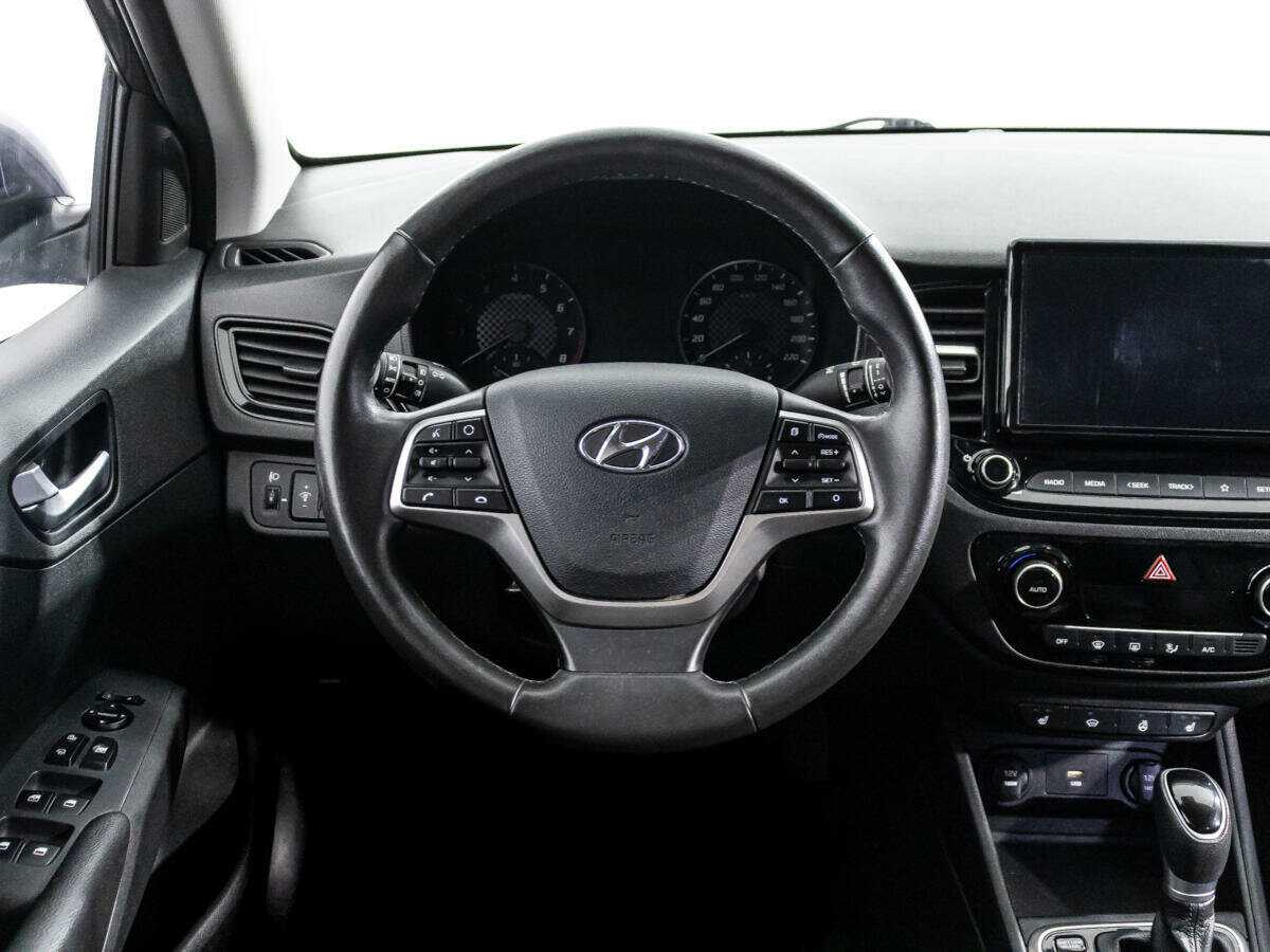Hyundai Solaris с пробегом — 2021 год. Фото: #16