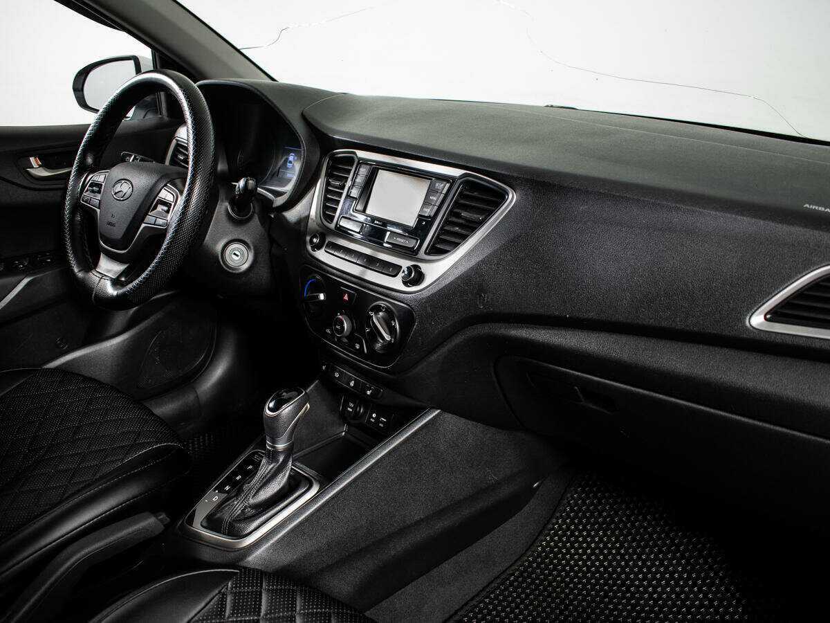 Hyundai Solaris с пробегом — 2018 год. Фото: #8