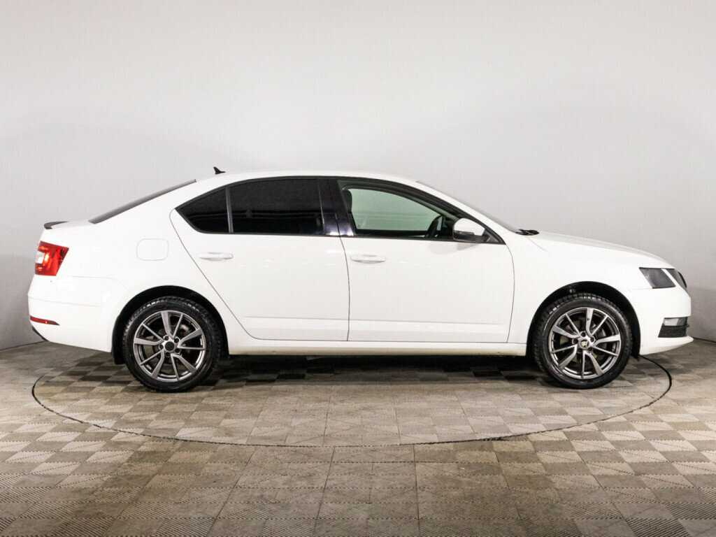 Skoda Octavia с пробегом — 2018 год. Фото: #3