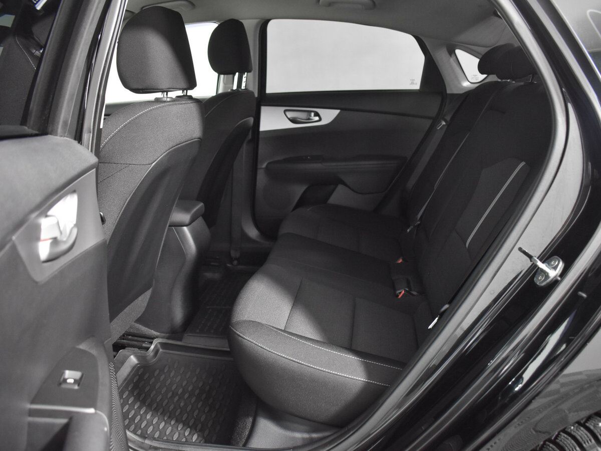 Kia Cerato с пробегом — 2022 год. Фото: #10