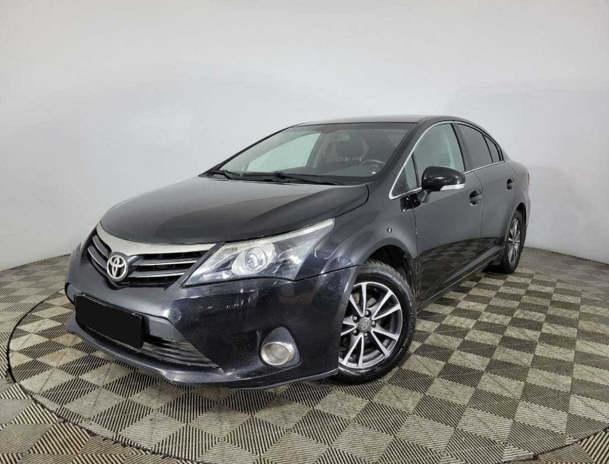Toyota Avensis с пробегом — 2012 год. Фото: #0