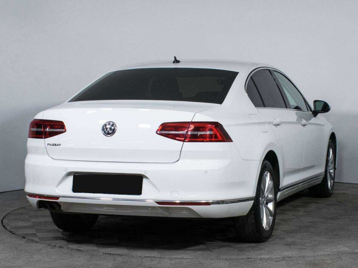 Volkswagen Passat с пробегом — 2017 год. Фото: #3