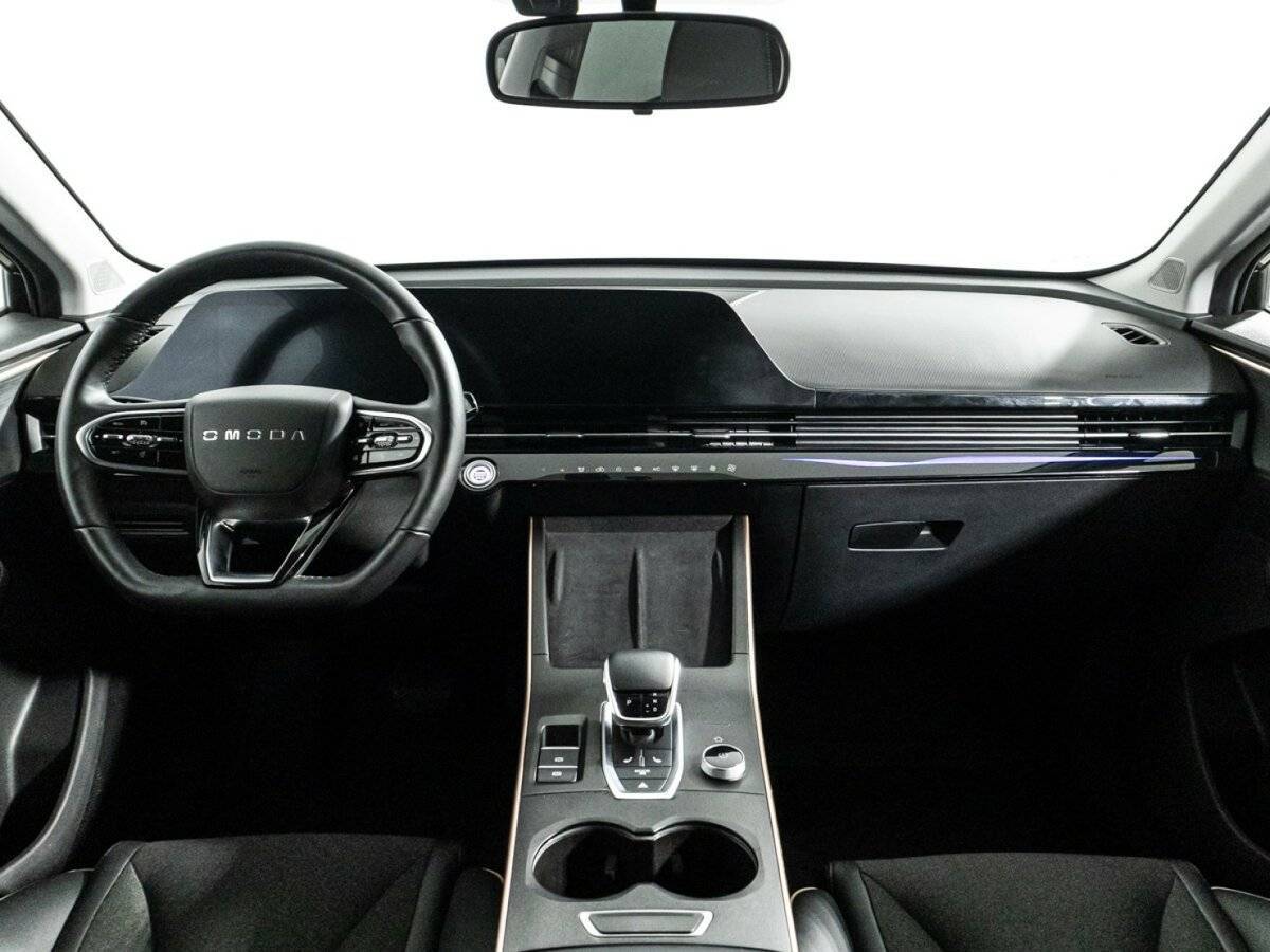 OMODA C5 с пробегом — 2024 год. Фото: #12