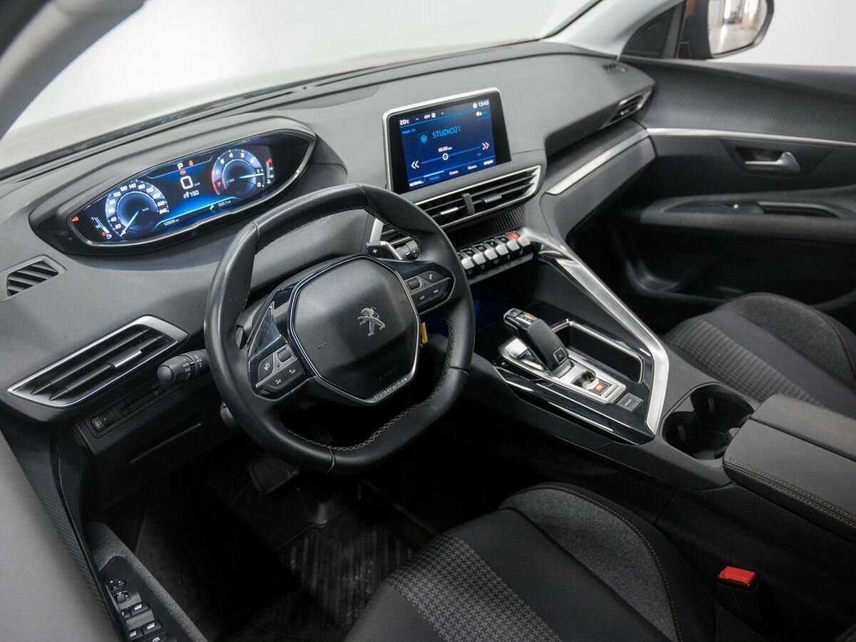 Peugeot 3008 с пробегом — 2018 год. Фото: #11