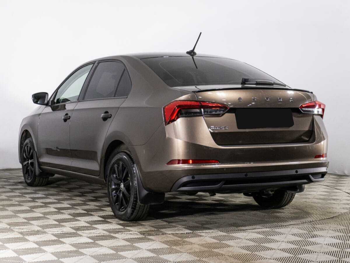 Skoda Rapid с пробегом — 2020 год. Фото: #6