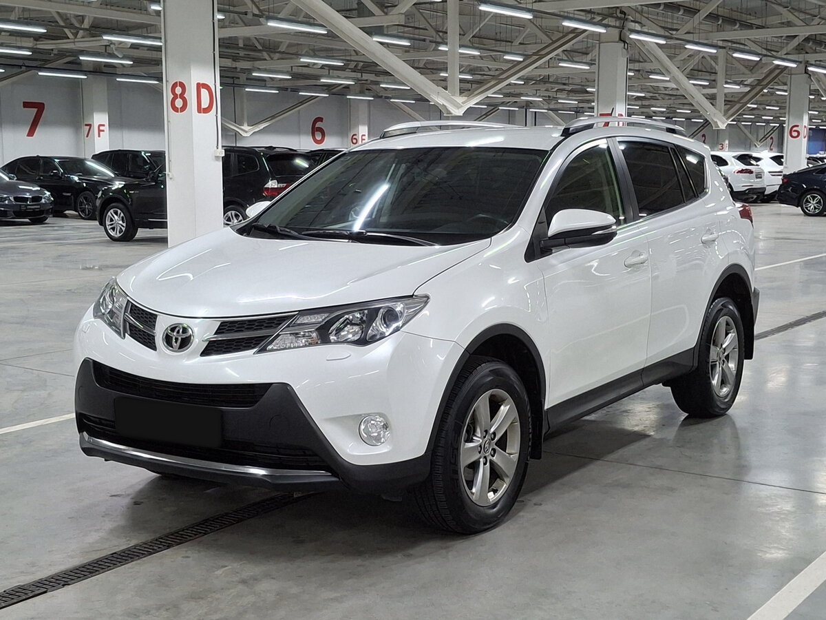 Toyota RAV4 с пробегом — 2014 год. Фото: #0