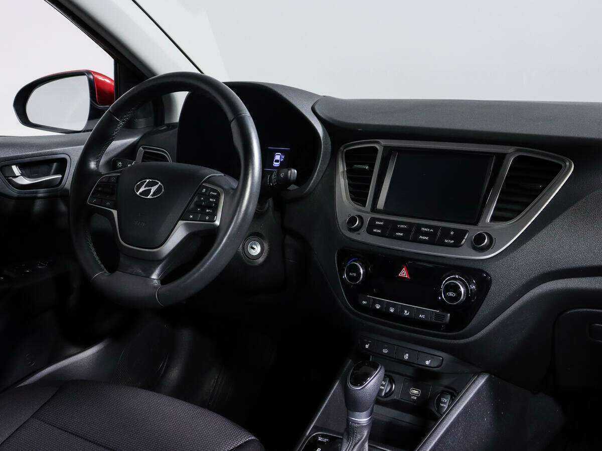 Hyundai Solaris с пробегом — 2019 год. Фото: #6