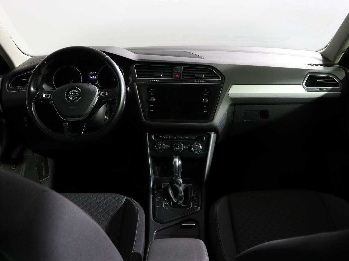 Volkswagen Tiguan с пробегом — 2017 год. Фото: #9