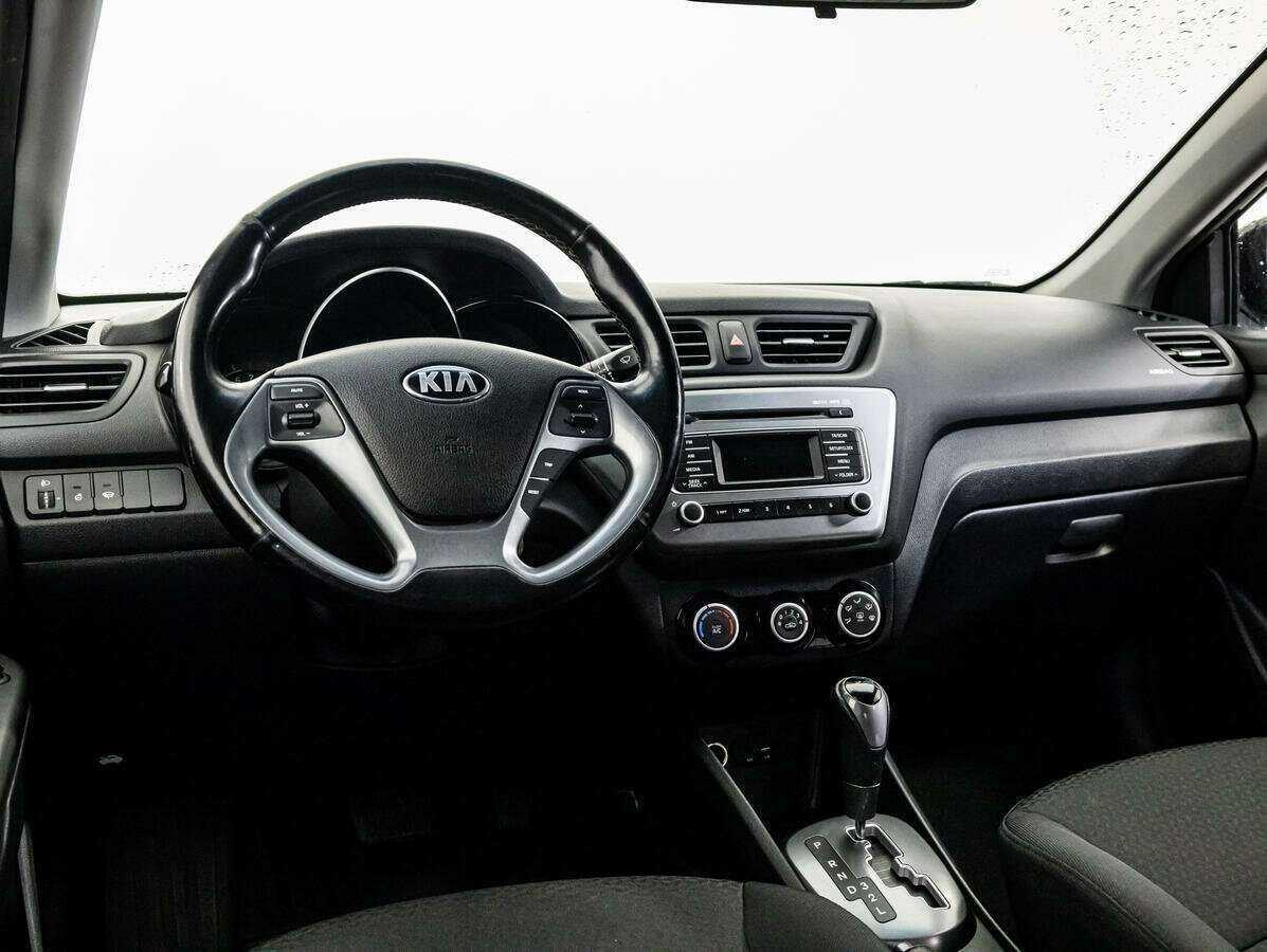 Kia Rio с пробегом — 2016 год. Фото: #10