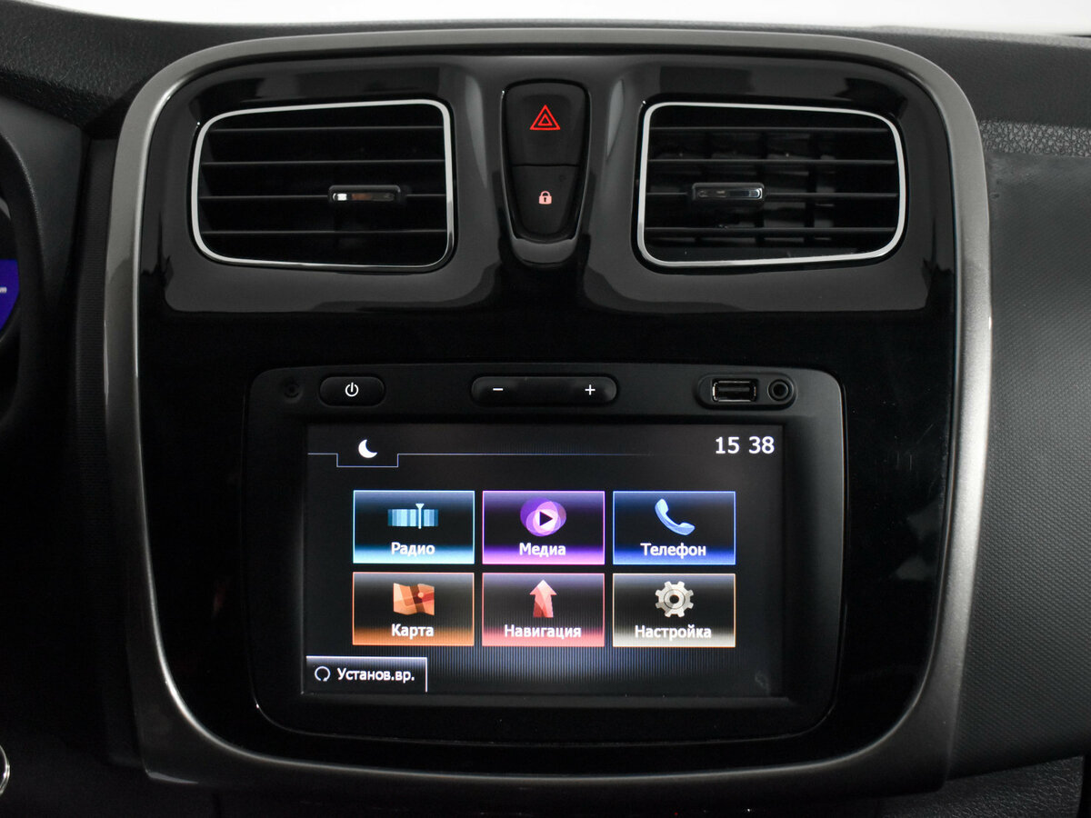 Renault Sandero с пробегом — 2017 год. Фото: #14