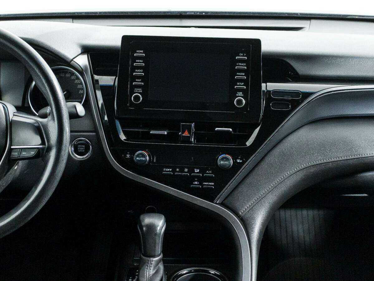 Toyota Camry с пробегом — 2021 год. Фото: #13