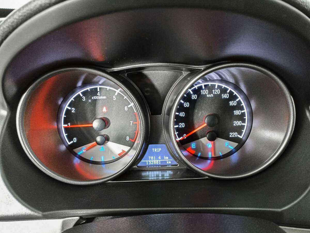 Geely Emgrand X7 с пробегом — 2016 год. Фото: #10