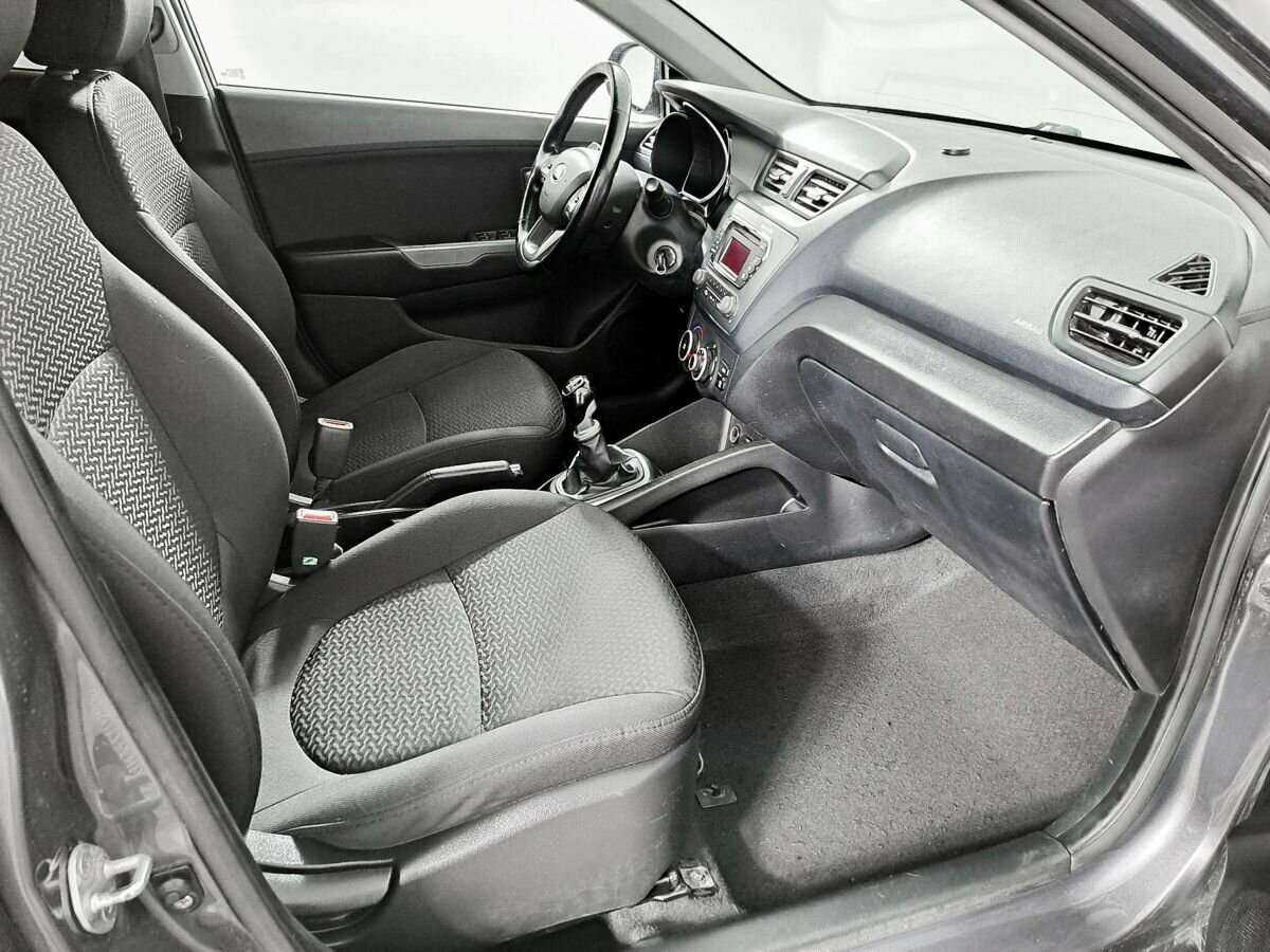 Kia Rio с пробегом — 2014 год. Фото: #7