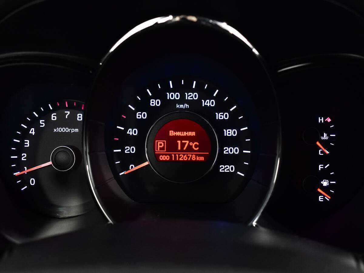 Kia Rio с пробегом — 2013 год. Фото: #8