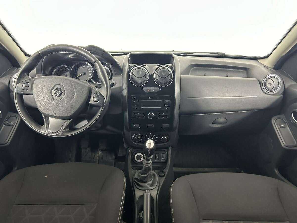 Renault Duster с пробегом — 2017 год. Фото: #6