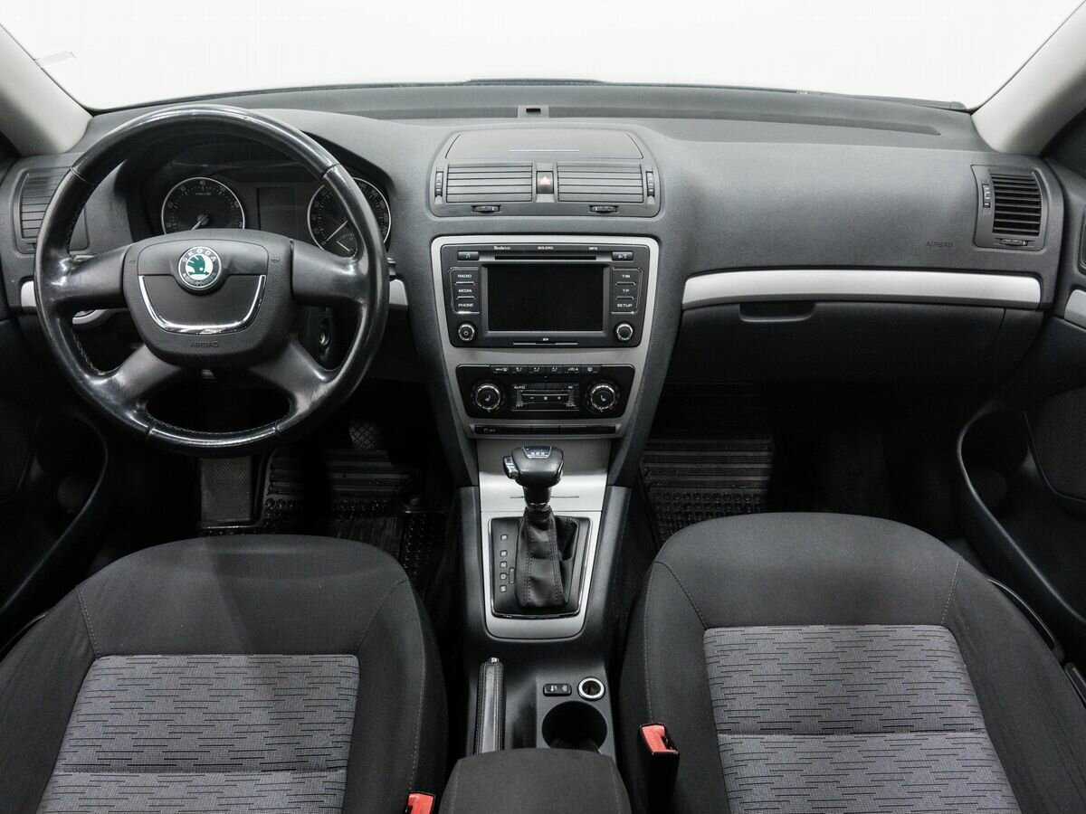 Skoda Octavia с пробегом — 2012 год. Фото: #8