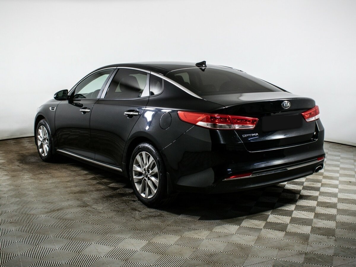 Kia Optima с пробегом — 2017 год. Фото: #5
