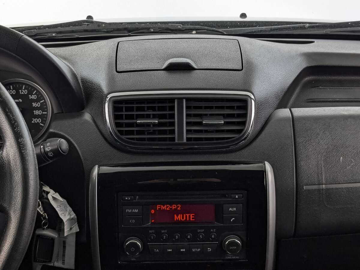 Nissan Terrano с пробегом — 2015 год. Фото: #14