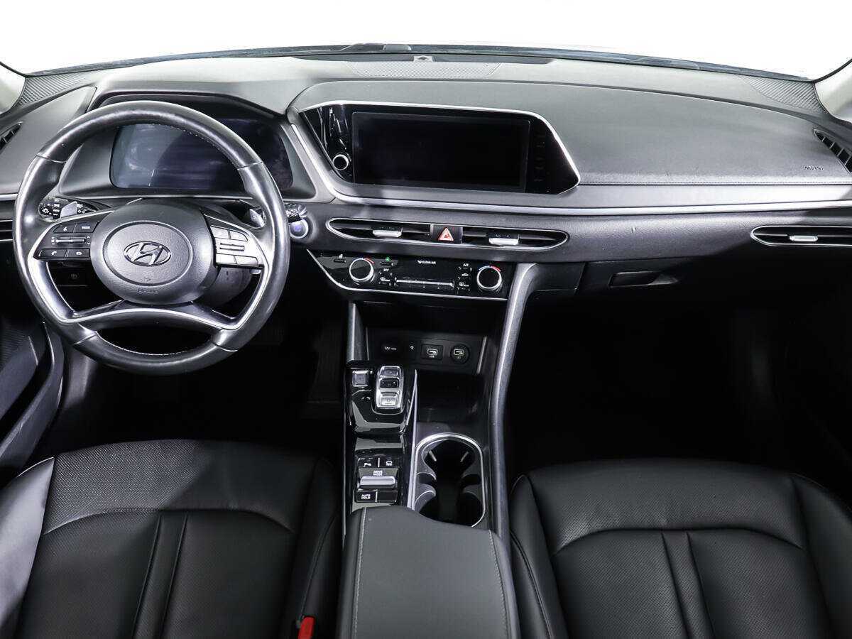 Hyundai Sonata с пробегом — 2019 год. Фото: #10