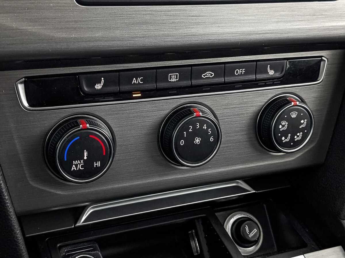 Volkswagen Passat с пробегом — 2017 год. Фото: #20