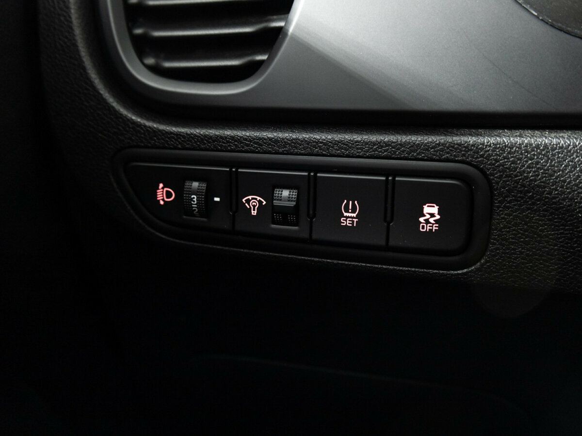 Kia Rio с пробегом — 2021 год. Фото: #19