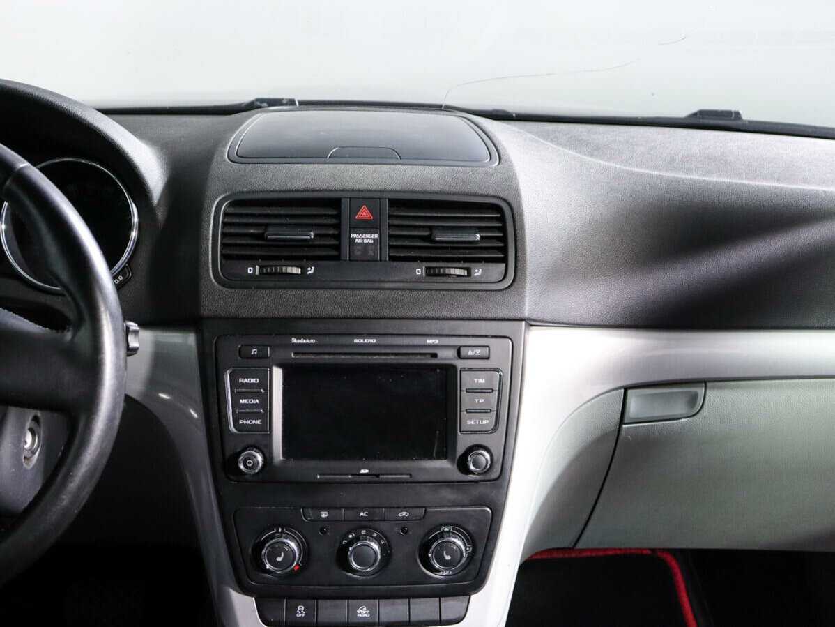 Skoda Yeti с пробегом — 2012 год. Фото: #10