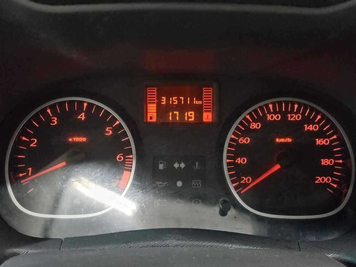 Renault Duster с пробегом — 2013 год. Фото: #11