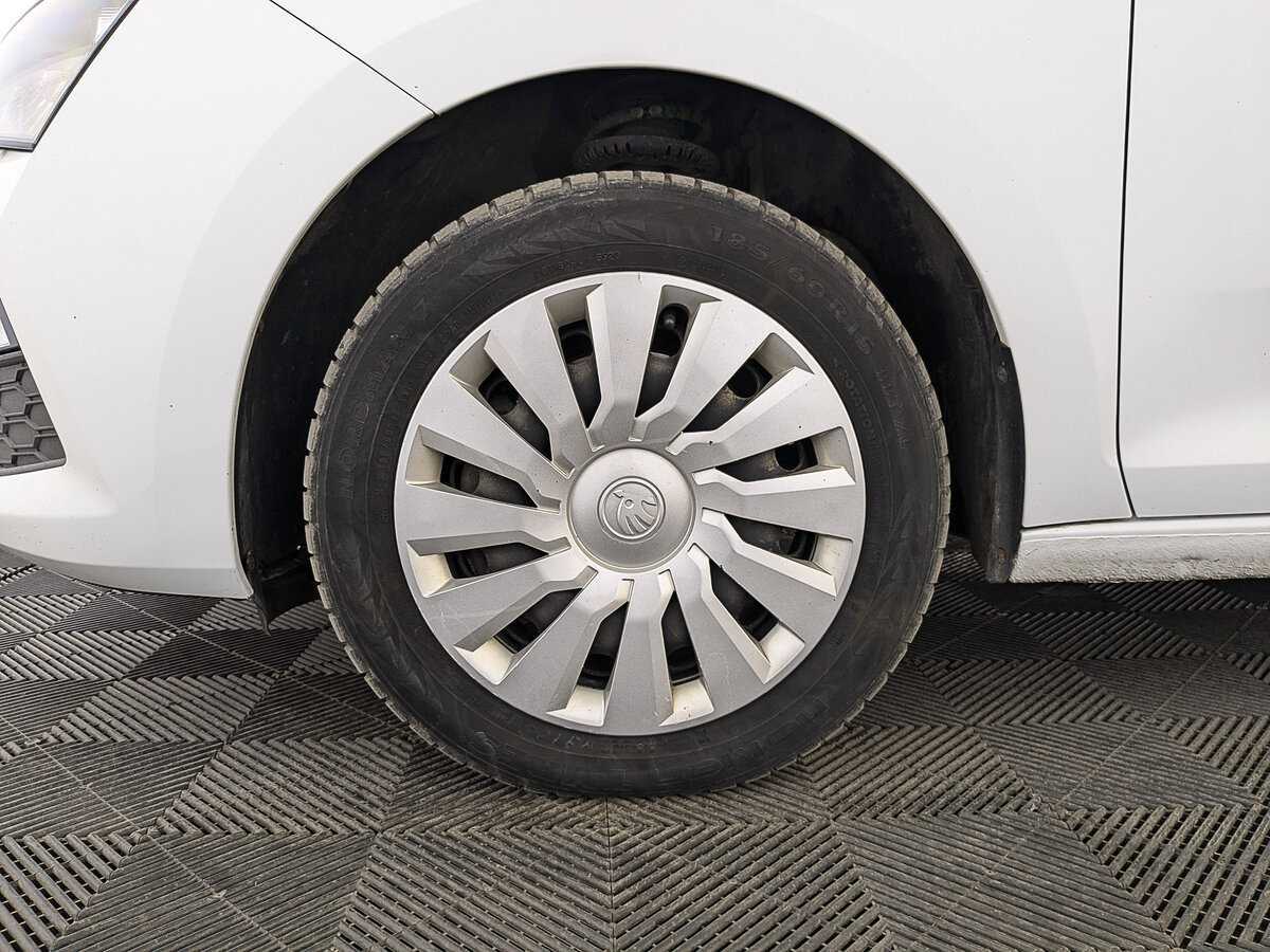 Skoda Rapid с пробегом — 2020 год. Фото: #11