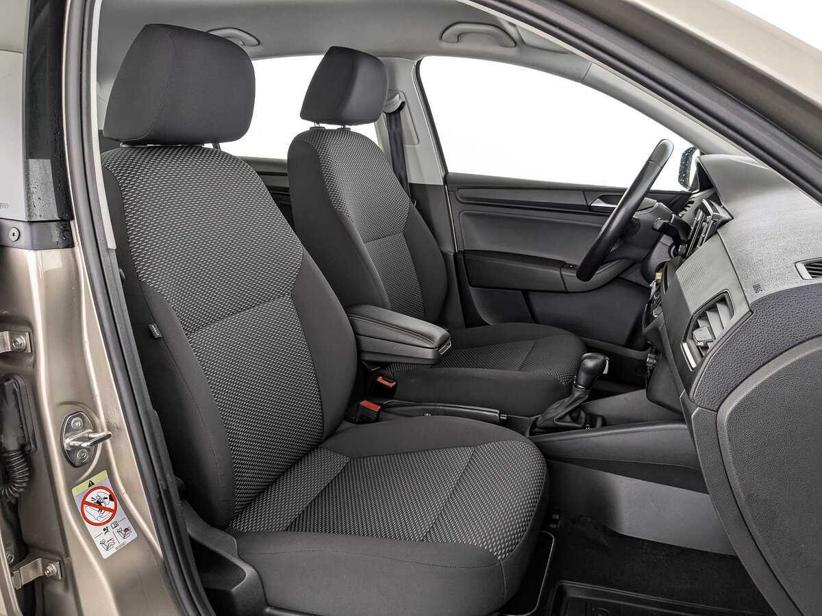 Volkswagen Polo с пробегом — 2020 год. Фото: #23