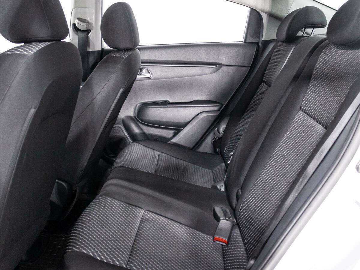 Kia Rio с пробегом — 2020 год. Фото: #9