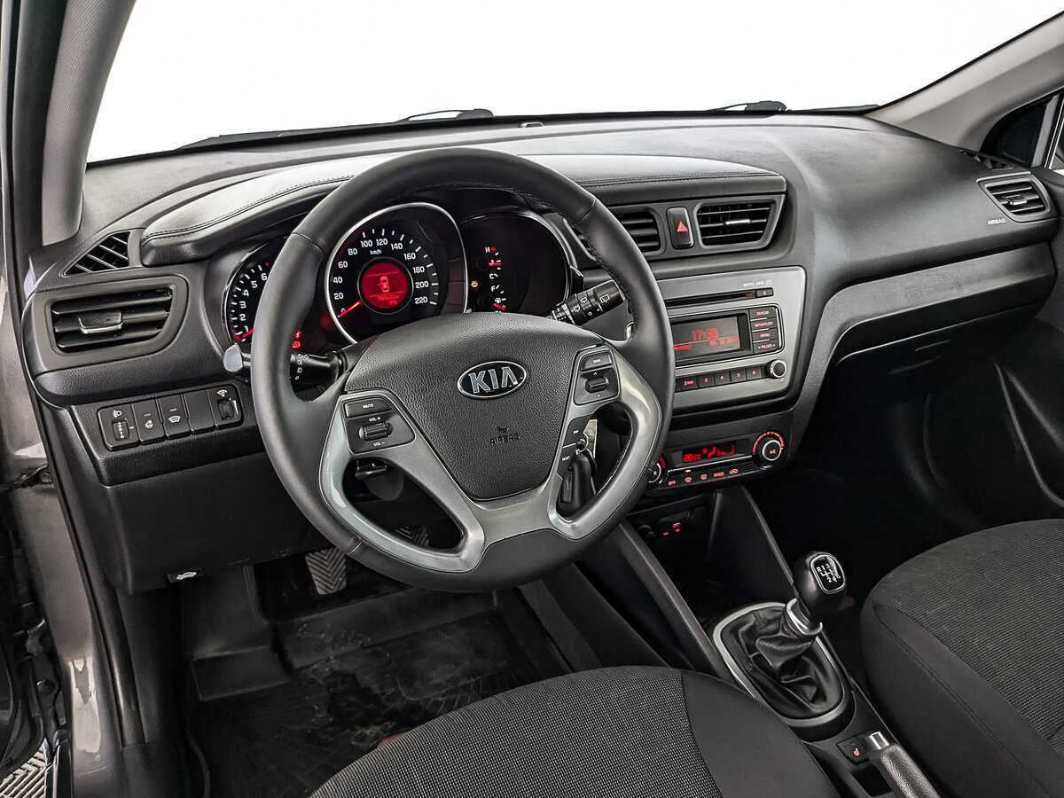 Kia Rio с пробегом — 2016 год. Фото: #14