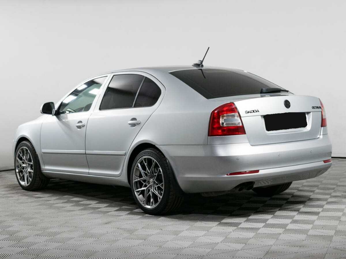 Skoda Octavia с пробегом — 2013 год. Фото: #6