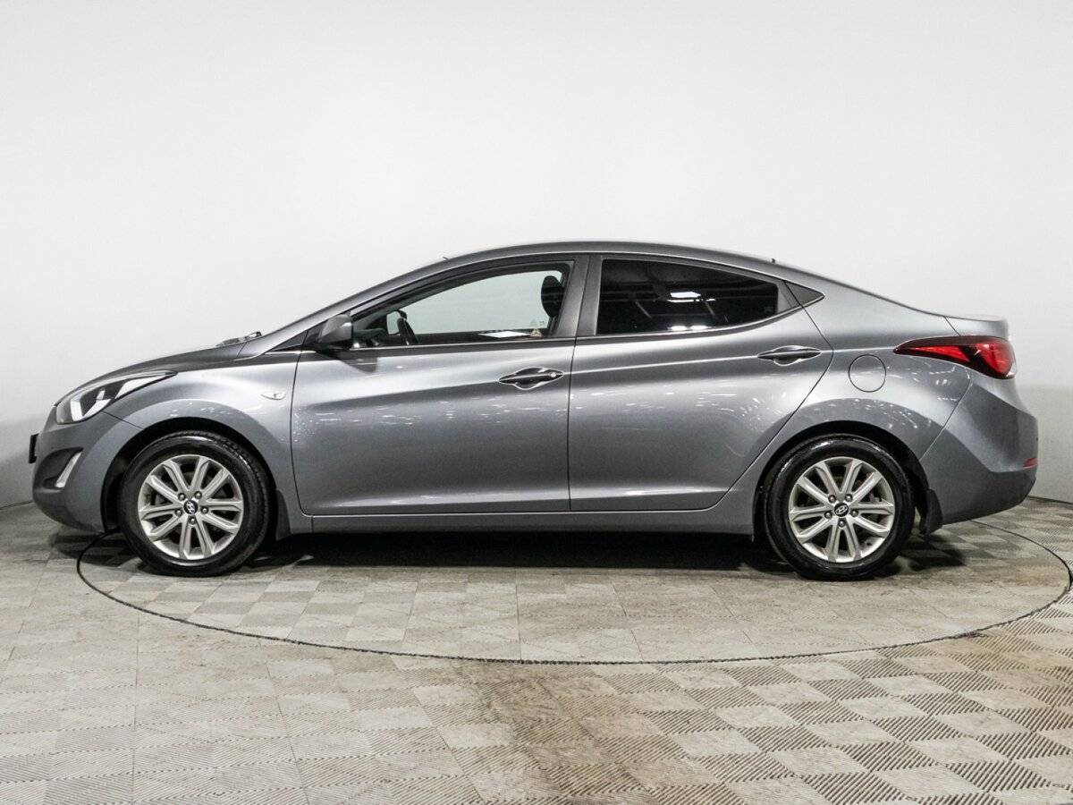 Hyundai Elantra с пробегом — 2015 год. Фото: #7