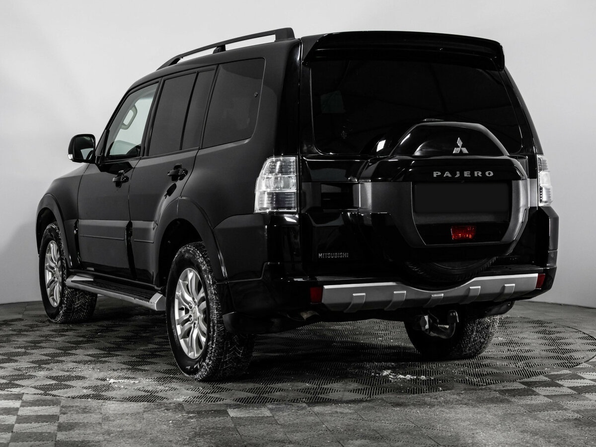 Mitsubishi Pajero с пробегом — 2014 год. Фото: #5