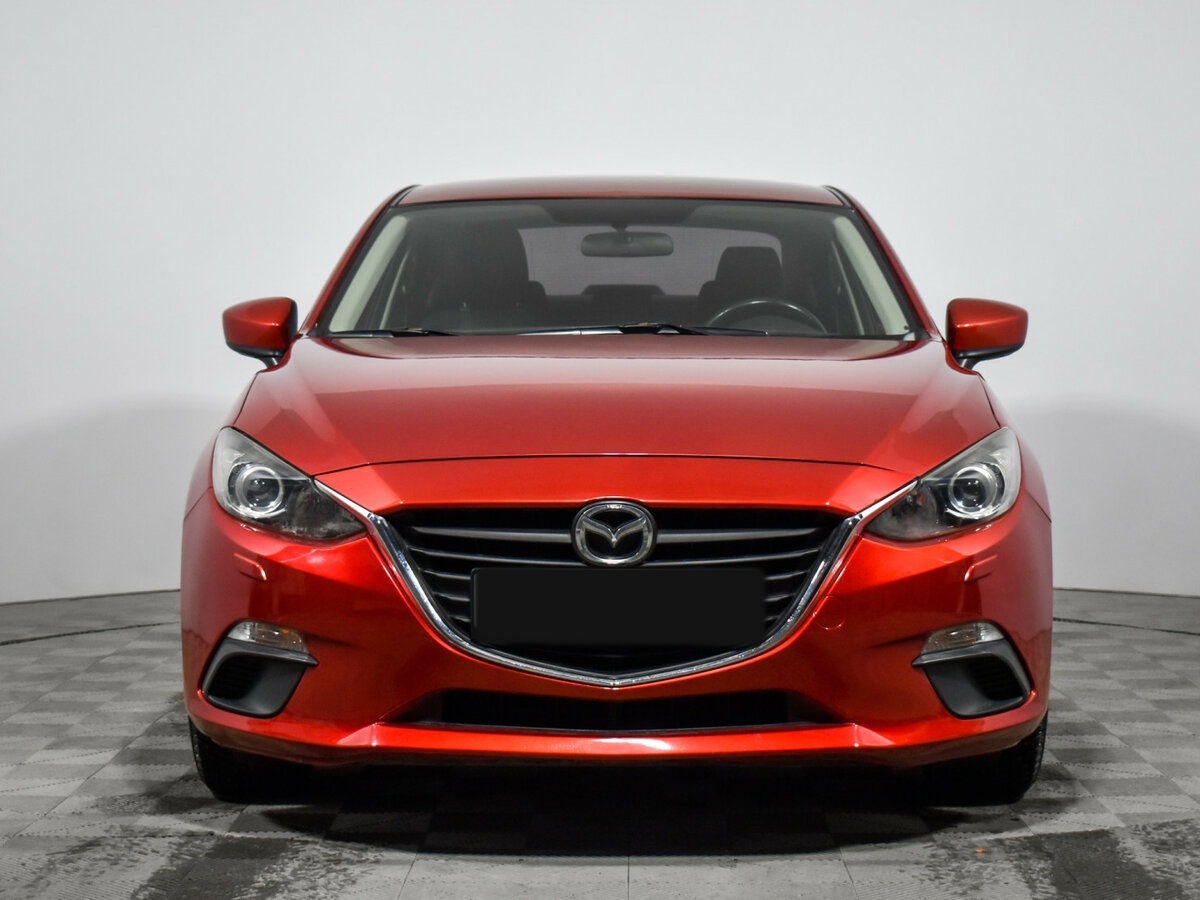 Mazda 3 с пробегом — 2013 год. Фото: #1