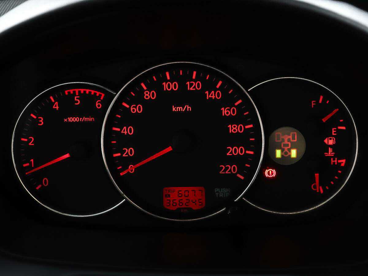 Mitsubishi Pajero Sport с пробегом — 2014 год. Фото: #15