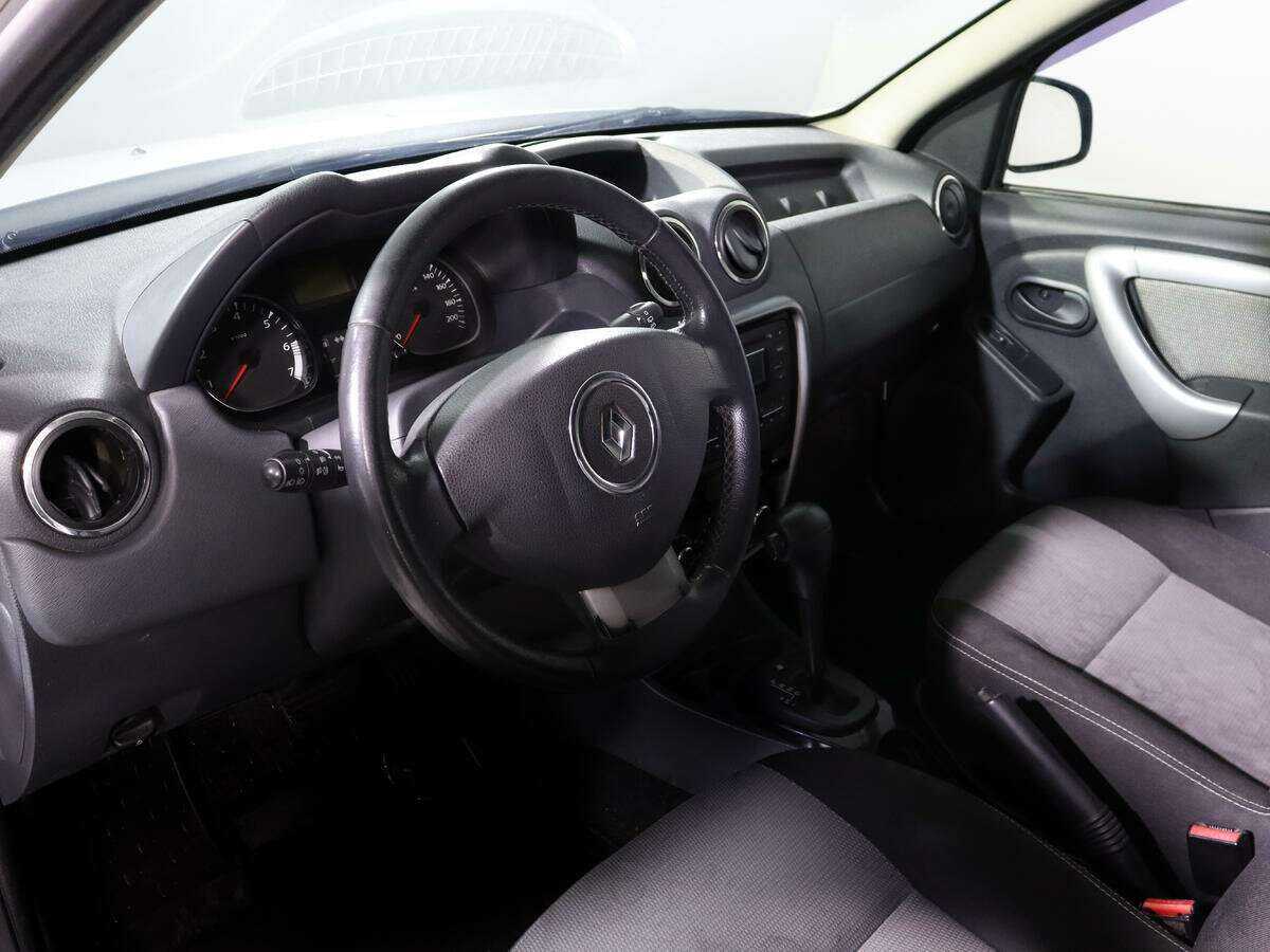 Renault Duster с пробегом — 2012 год. Фото: #13