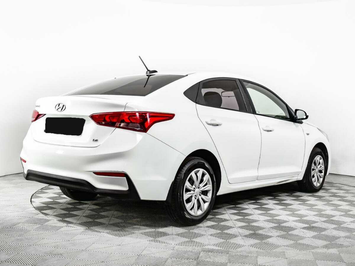 Hyundai Solaris с пробегом — 2017 год. Фото: #3