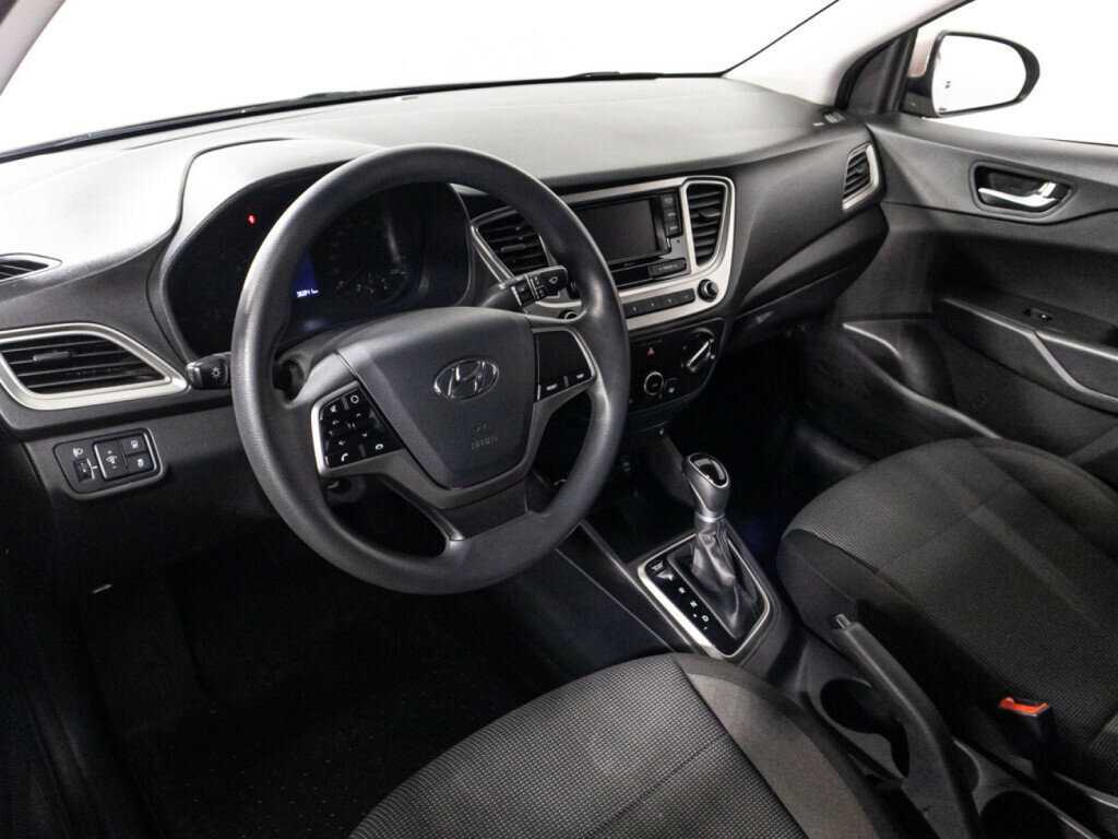 Hyundai Solaris с пробегом — 2020 год. Фото: #10