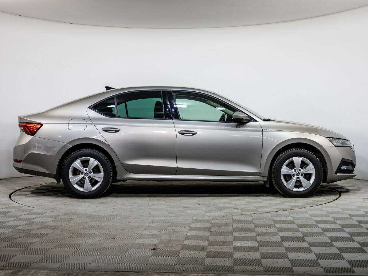Skoda Octavia с пробегом — 2020 год. Фото: #2