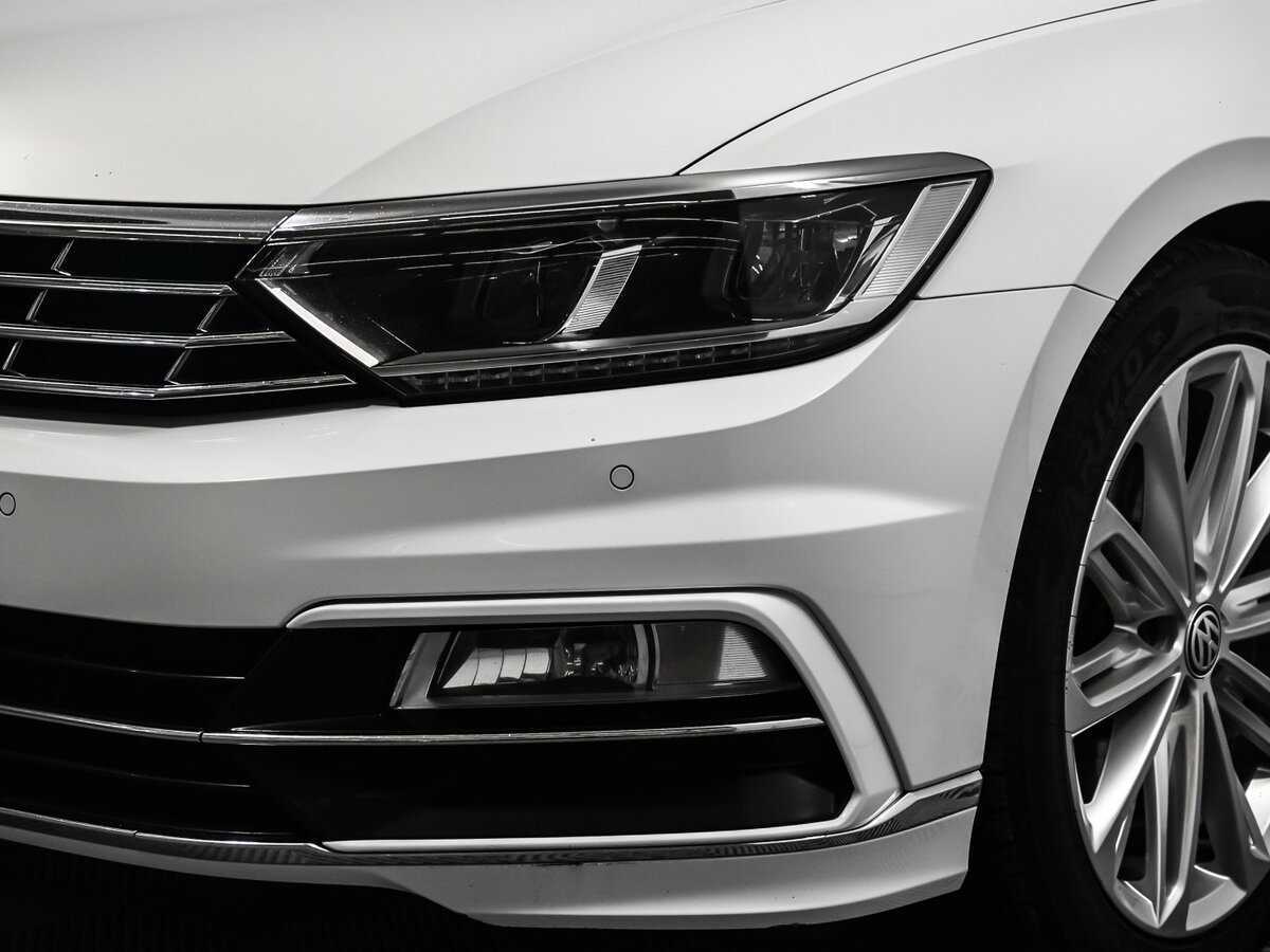 Volkswagen Passat с пробегом — 2019 год. Фото: #13