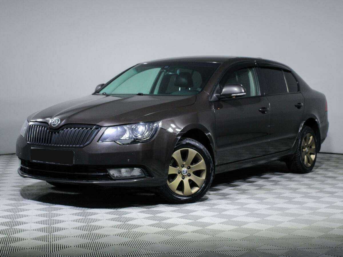 Skoda Superb с пробегом — 2014 год. Фото: #0