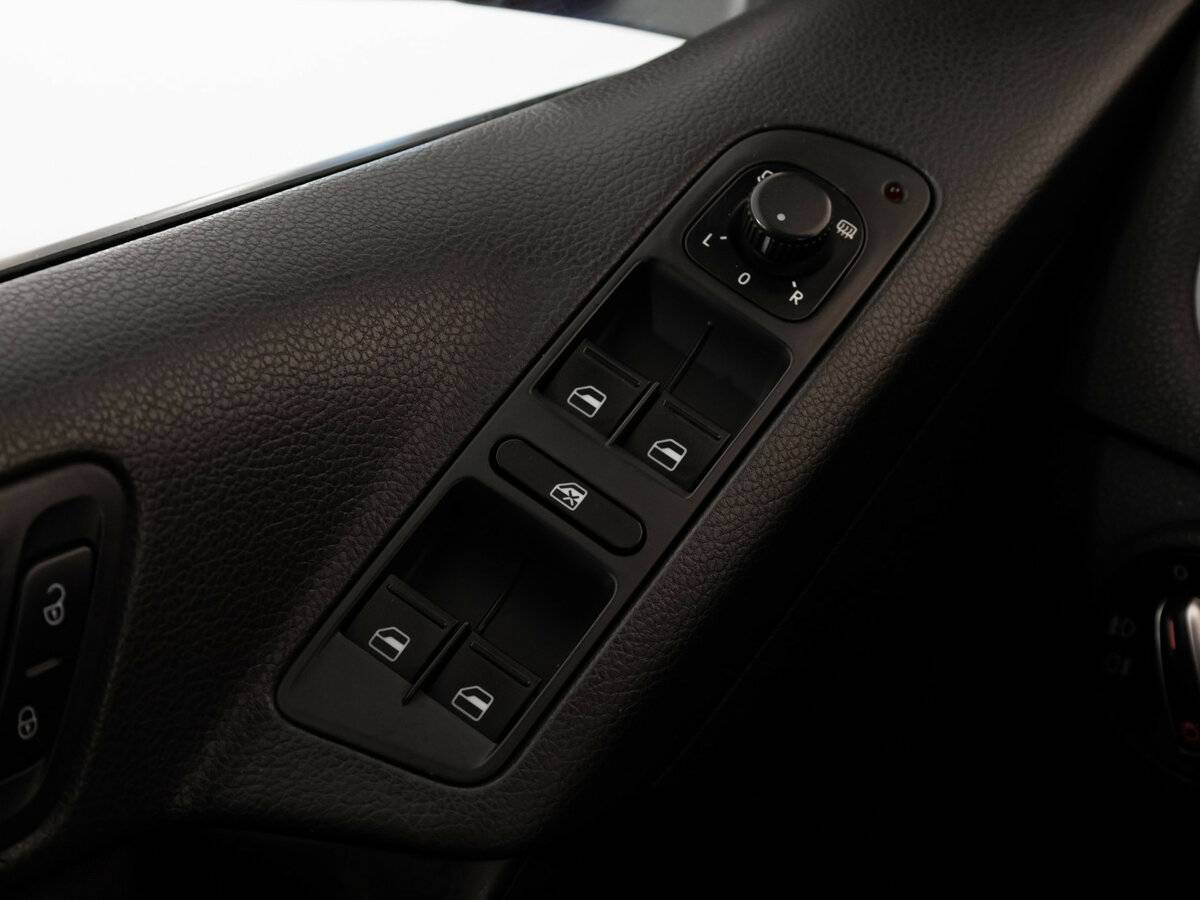 Volkswagen Tiguan с пробегом — 2012 год. Фото: #12