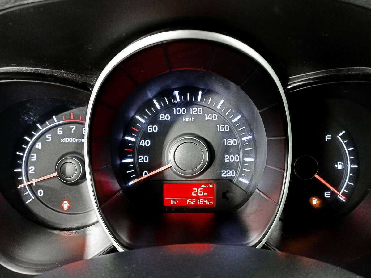 Kia Rio с пробегом — 2016 год. Фото: #9