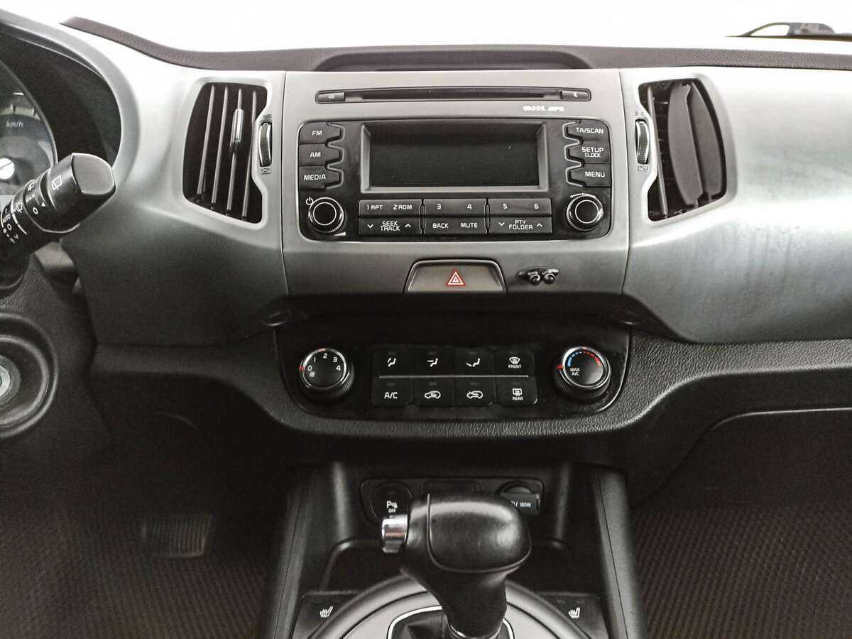 Kia Sportage с пробегом — 2015 год. Фото: #12