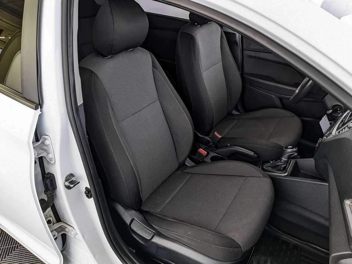 Hyundai Solaris с пробегом — 2019 год. Фото: #19