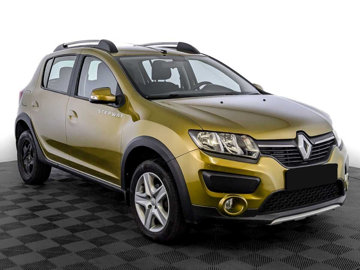 Renault Sandero с пробегом — 2016 год. Фото: #2