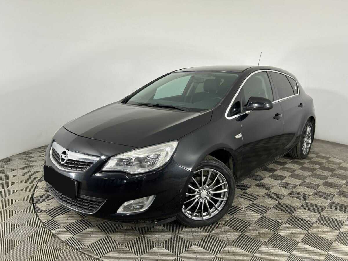 Opel Astra с пробегом — 2012 год. Посмотреть фото